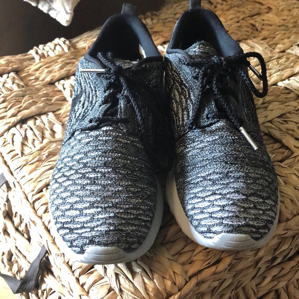 Nike woven sneakers